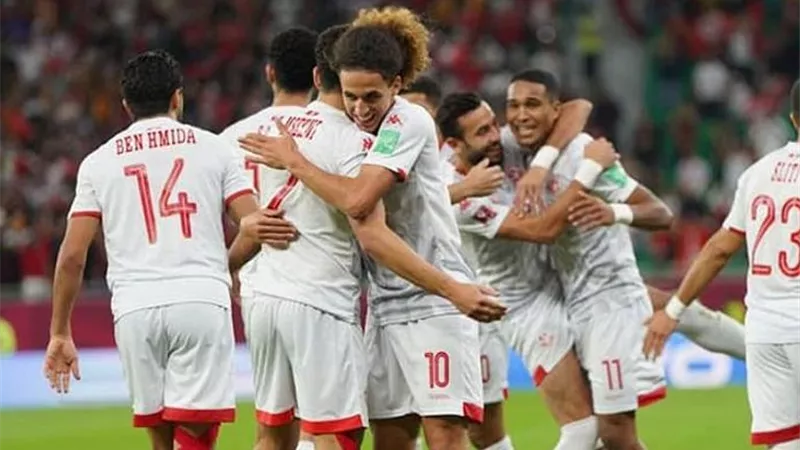 الطرابلسي يٌشيد بمنتخب تونس .. ويرشح البرازيل للفوز باللقب