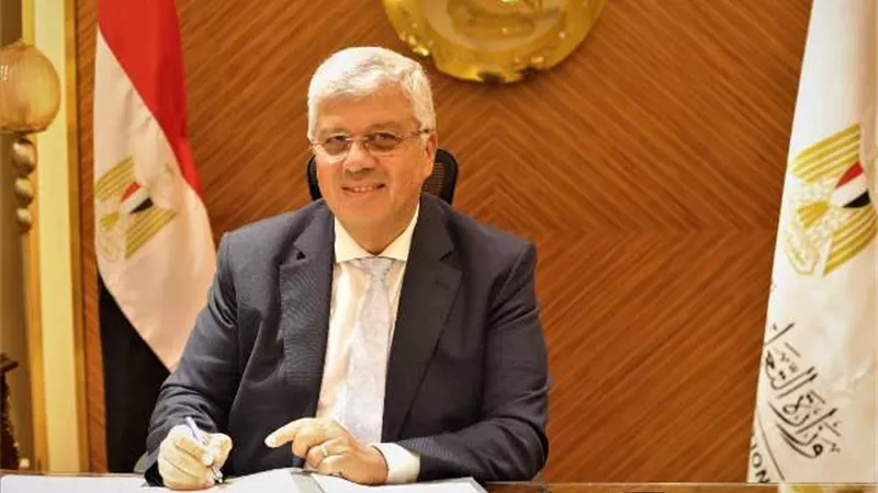 التعليم العالي تغلق 3 كيانات وهمية جديدة في المنيا