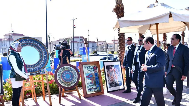 الرئيس السيسي يتفقد كورنيش مدينة المنصورة الجديدة