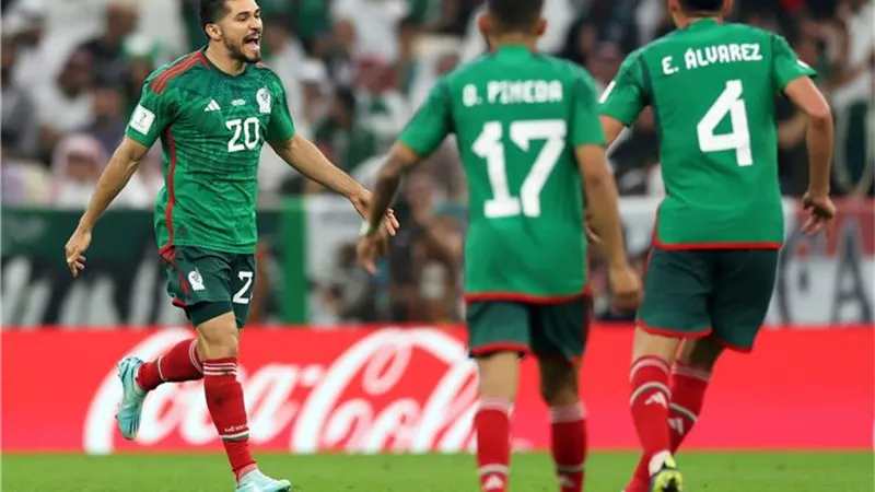 شاهد أهداف مباراة السعودية والمكسيك بكأس العالم.. فيديو