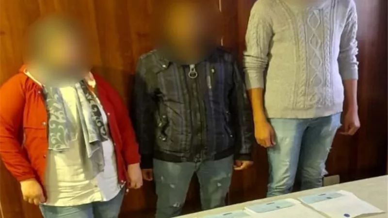 ضبط المتهمين باحتجاز 3 سيدات وإجبارهن على توقيع إيصالات أمانة