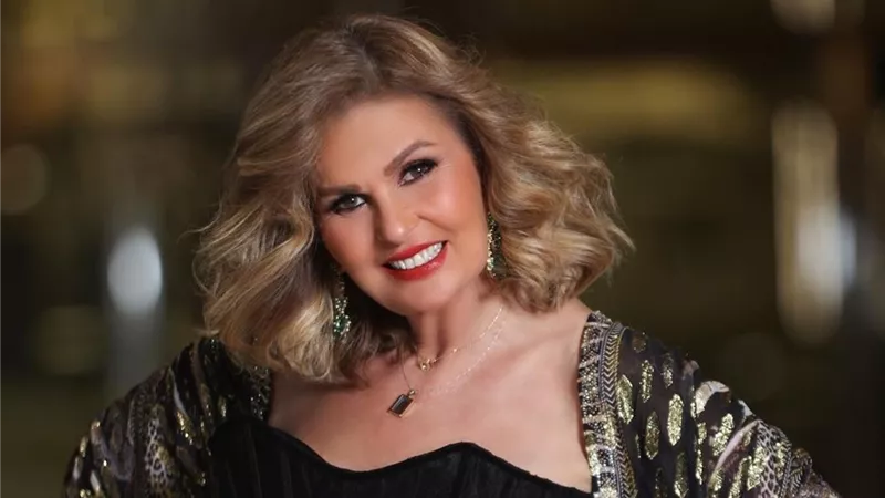 يسرا تشارك جمهورها بـأحدث إطلالة من السعودية