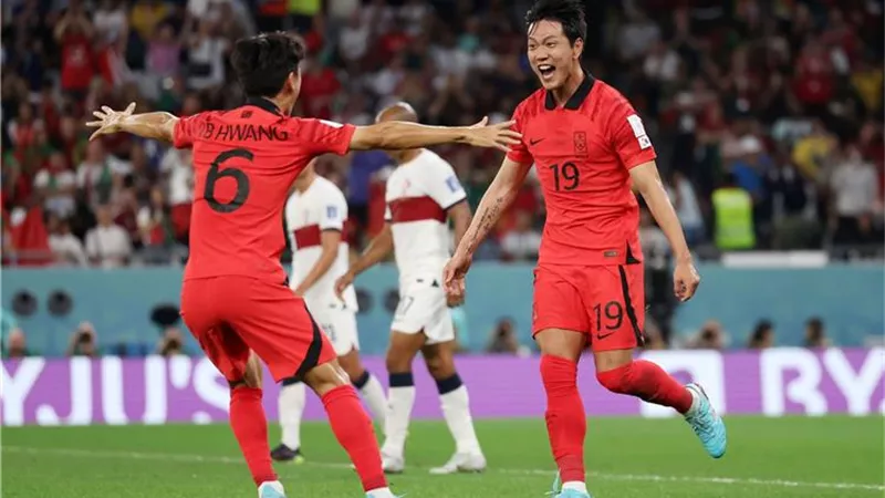 فيديو .. هدف التأهل ؟ كوريا تسجل هدف الفوز على البرتغال 2 / 1
