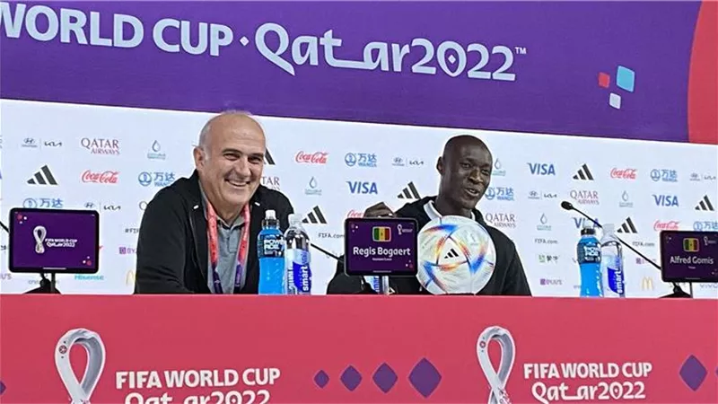 مساعد سيسيه : الكاميرون فازت على البرازيل والسنغال ستهزم إنجلترا