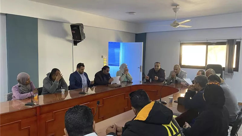 النائب محمد طلبة ينهي مشكلة الصرف الصحي بالمجاورة السابعة بالقنطرة
