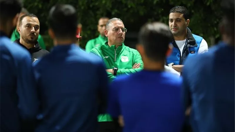 طارق سليمان يقود تدريبات المصري بعد إقالة ايهاب جلال