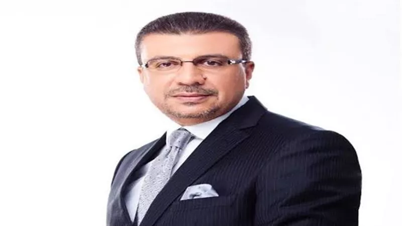 عمرو الليثى ناعيًا مفيد فوزى :ساهم بآرائه وقلمه في إثراء العمل
