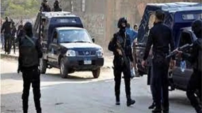 بـ كمية كبيرة مجهولة.. مداهمة مصنع مقرمشات بدون ترخيص في القاهرة