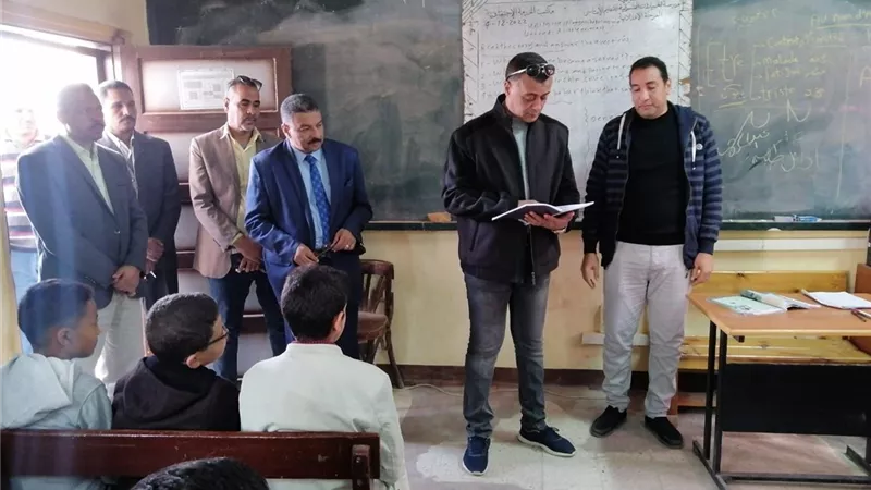 وكيل وزارة التعليم بقنا يتفقد مدارس إدارة أبو تشت التعليميه