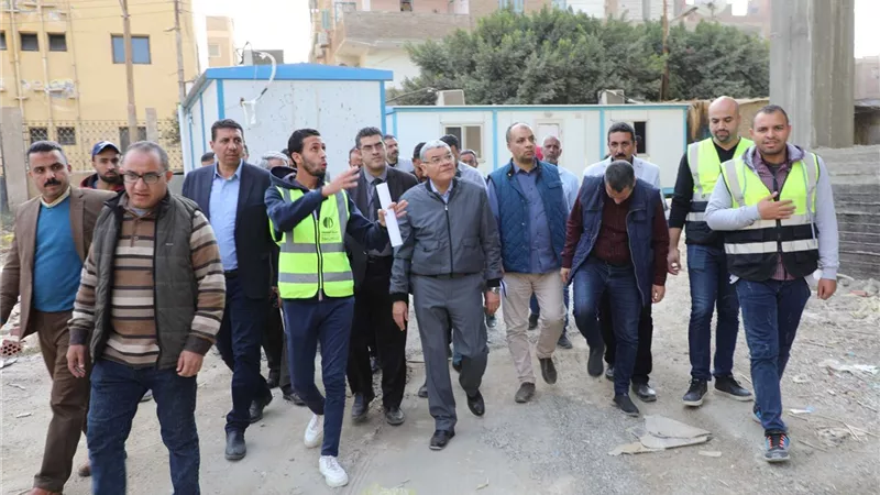 محافظ المنيا يتابع نسب تنفيذ عدد من الخدمات والمشروعات بمركز مطاي