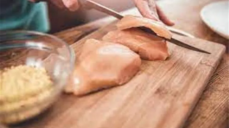أخطاء يجب تجنبها أثناء طهي الدجاج