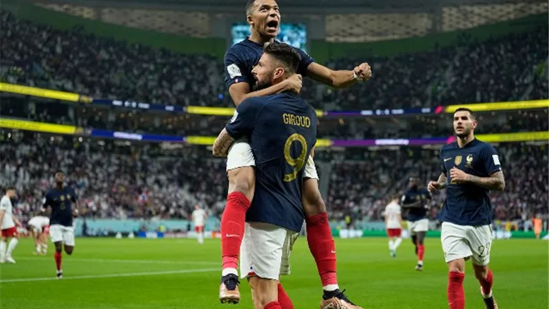 فرنسا تضرب بولندا بثلاثية وتتأهل لربع نهائي كأس العالم.. فيديو