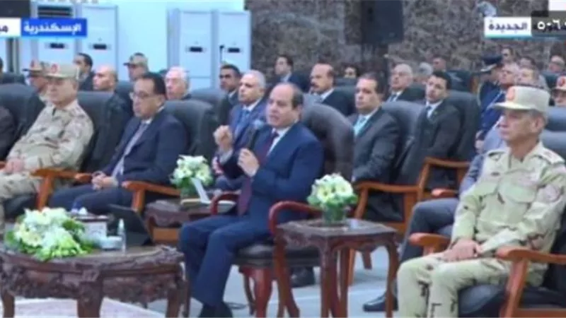 السيسي: حرصنا على عدم زيادة الأسعار على المواطن رغم ارتفاعها عالميا