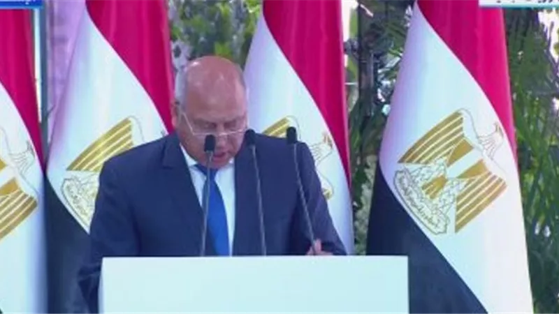 وزير النقل :السيسي رفض التعرض للأراضي الزراعية لبناء محور دائري بكفر شكر