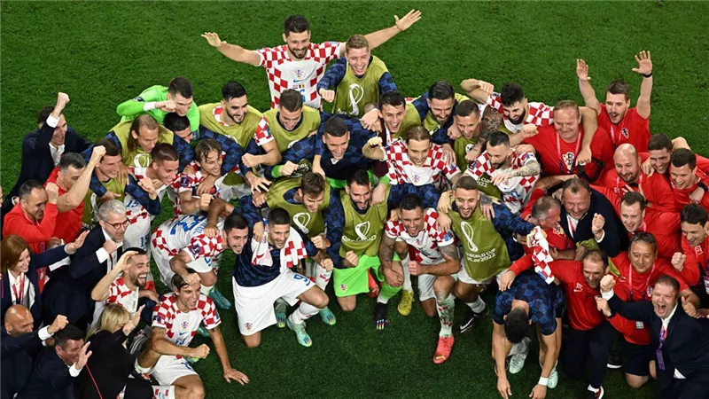 مودريتش يقود تشكيل كرواتيا المتوقع لمواجهة اليابان