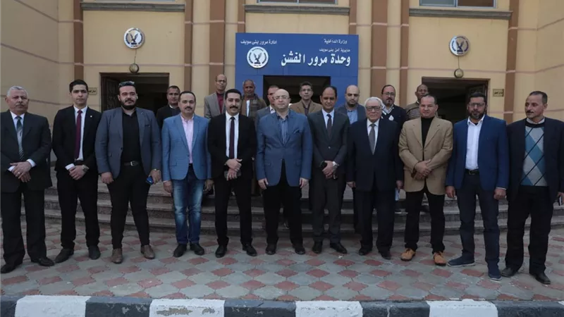 محافظ بني سويف يتفقد مشروع إنشاء وحدة مرور الفشن