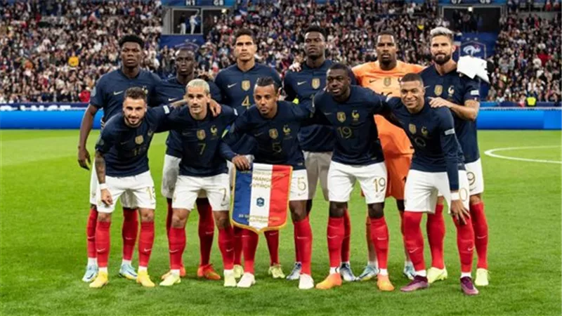 مبابي يقود هجوم فرنسا لمواجهة بولندا بثمن نهائي كأس العالم