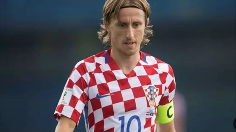 كأس العالم.. مودريتش يقود هجوم كرواتيا امام اليابان