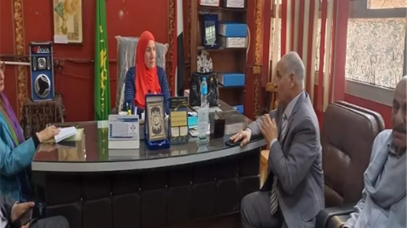 جبريل تبحث تفعيل مسابقة اوائل الطلبة مع وفد 