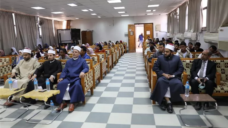 الأزهر للفتوى يواصل فعاليات حملة التوعية المجتمعية بـ«جامعة أسوان