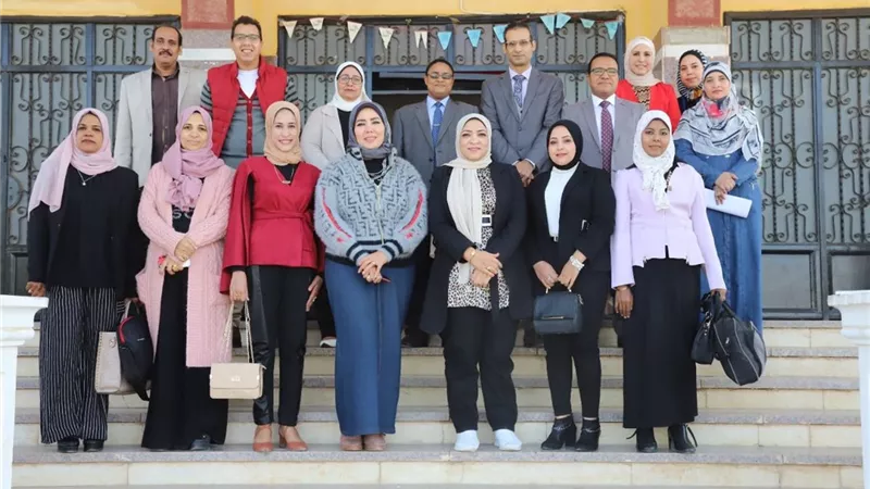 مركز ضمان الجودة بجامعة جنوب الوادي يتفقد كلية الإعلام