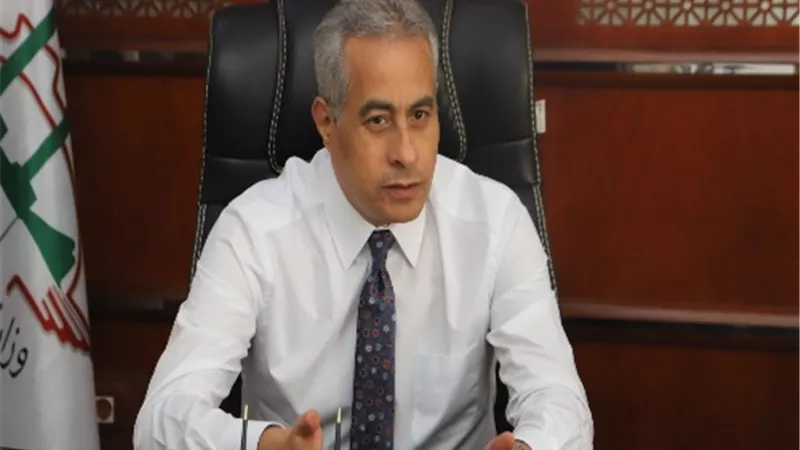 القوى العاملة تتفقد محطة تحلية المياه بالعريش.. وتُسلم