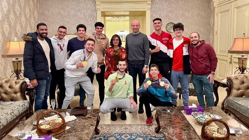 السفيرة المصرية بأوزبكستان تحتفى ببعثة السلاح بعد إنجاز كأس العالم
