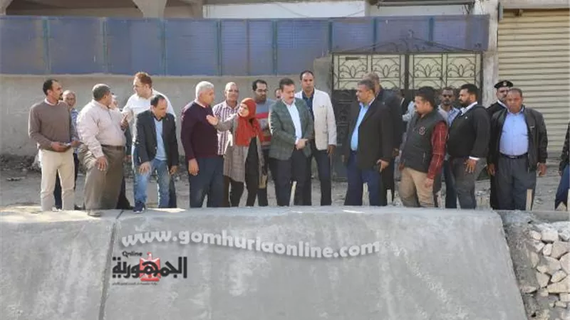 محافظ المنوفية يتفقد أعمال الرصف بمحور الطريق الدائرى ومجمع المواقف