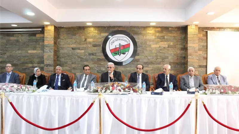 اجتماع لـ رئيس هيئة النيابة الإدارية بمديري النيابات