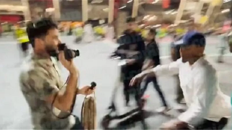 تعرف على سبب إعتداء إيتو على مواطن جزائري فى قطر .. فيديو