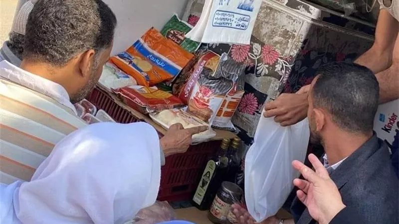 مجلس الشباب المصرى يبيع السلع الاساسية بسعر الجملة بالاسماعيلية