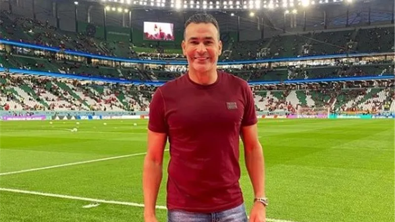 شاهد.. عصام الحضرى يؤازر المنتخب المغربي من ملعب المباراة