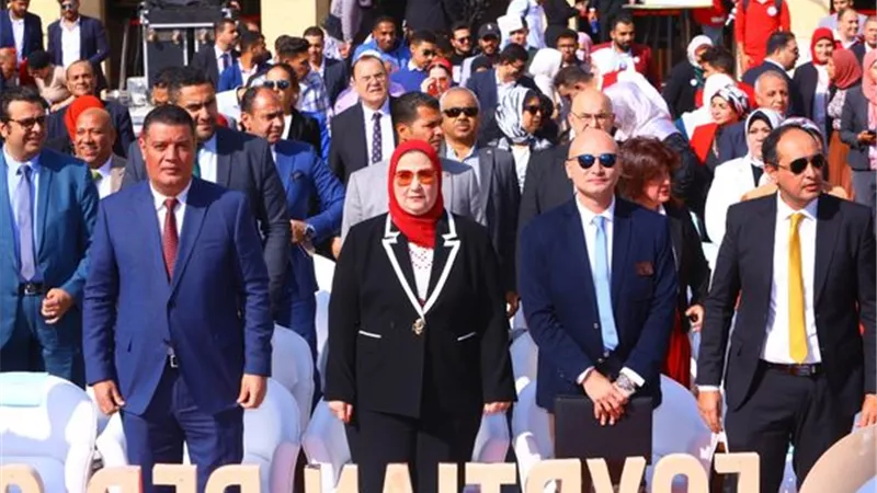 وزيرة التضامن: الهلال الأحمر أكبر شبكة إنسانية في العالم