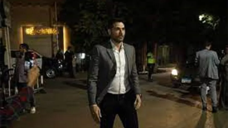 أحمد عز يقدم واجب العزاء لاسرة مفيد فوزى بكنيسة المرعشلى.. صور