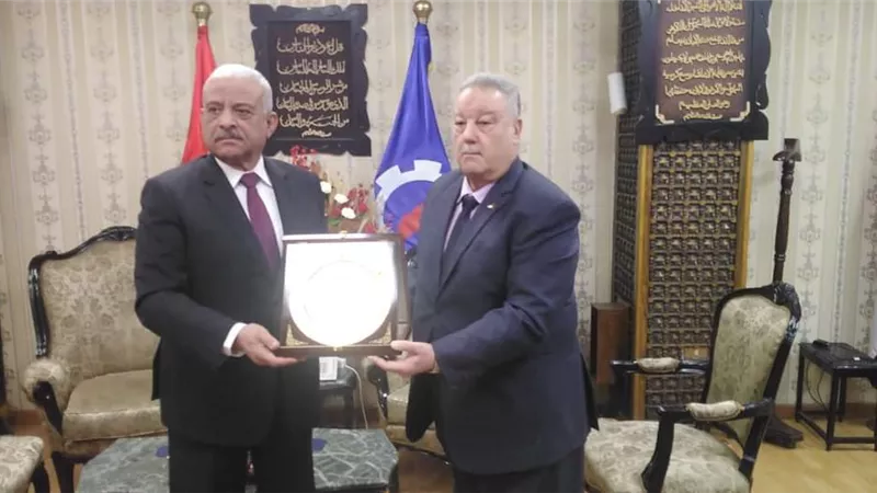 إنشاء أول مدرسة قومية بالسويس