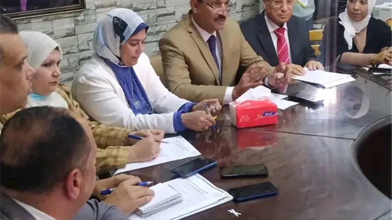 سلومة يعقد اجتماعًا موسعًا مع مديري عموم الإدارات التعليمية