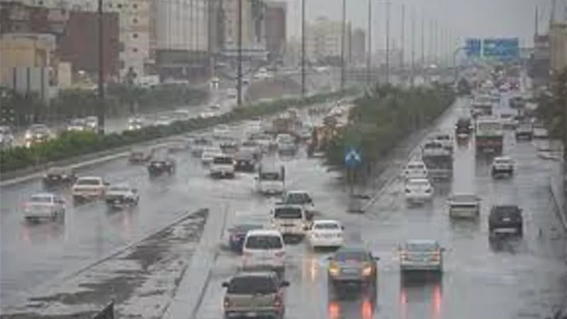 سقوط أمطار خفيفة.. الأرصاد الجوية تحذر من طقس الاربعاء