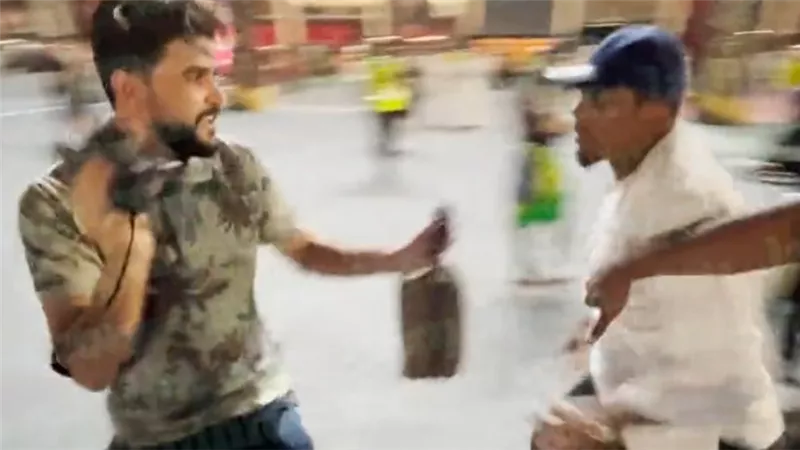 إيتو يخرج عن صمته في واقعة الاعتداء على المشجع الجزائري