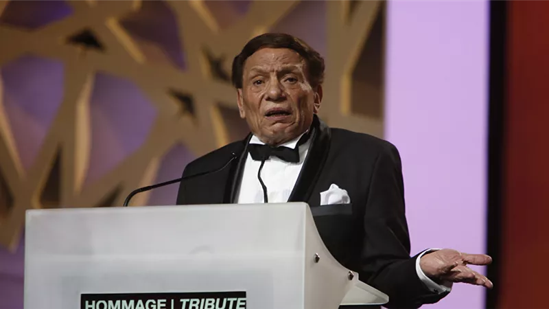 عادل إمام يكشف عن حالته الصحية