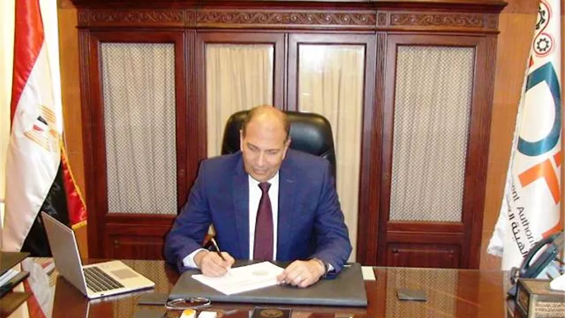 غازى: مهلة جديدة لتوفيق أوضاع المصانع غير المرخصة.. تعرف على المدة
