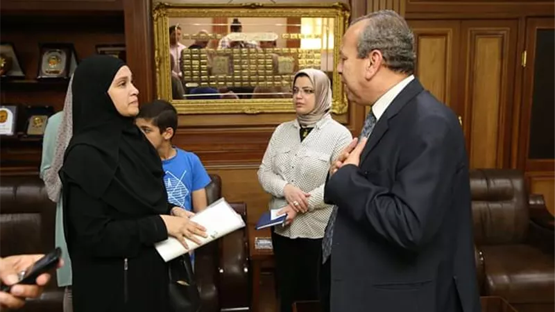 محافظ كفرالشيخ يستجيب لطلب المواطنة 
