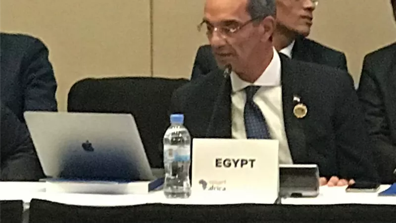 مصر تشارك في اجتماع مجلس إدارة مبادرة سمارت افريقيا.. صور