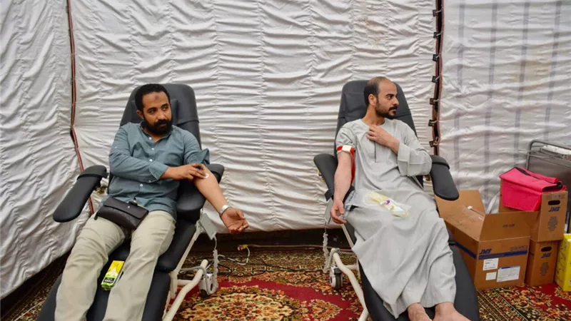 مستشفى شفاء الأورمان بالأقصر ينظم خيمة للتبرع بالدم لصالح مرضى السرطان