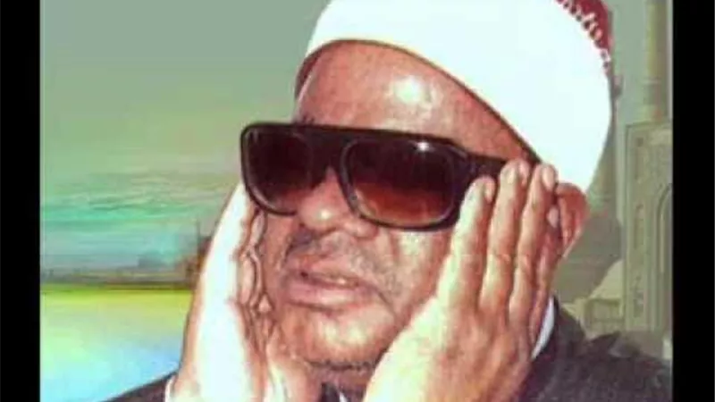 الشيخ عنتر سعيد مسلم .. استاذ الانشاد الدينى