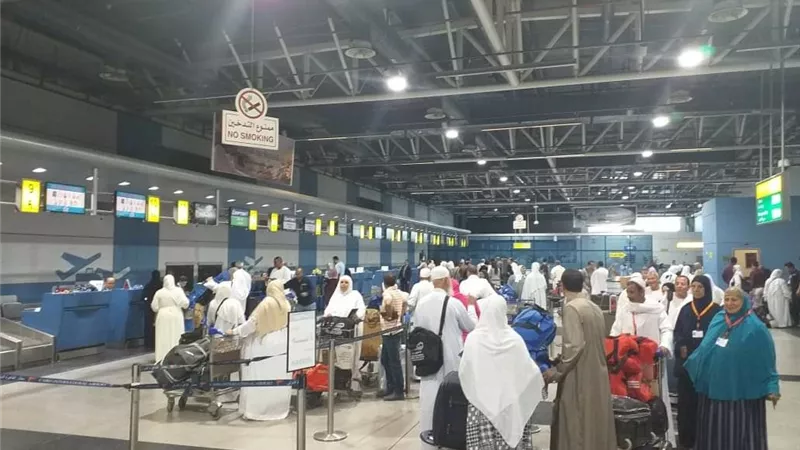 الصالة الموسمية بالمطار تستقبل 10الاف معتمر يوميآ في مرحلتي السفر والوصول