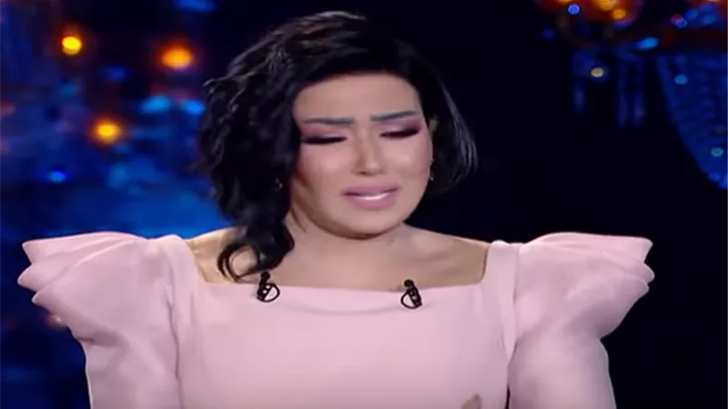 سمية الخشاب عن احمد سعد: 