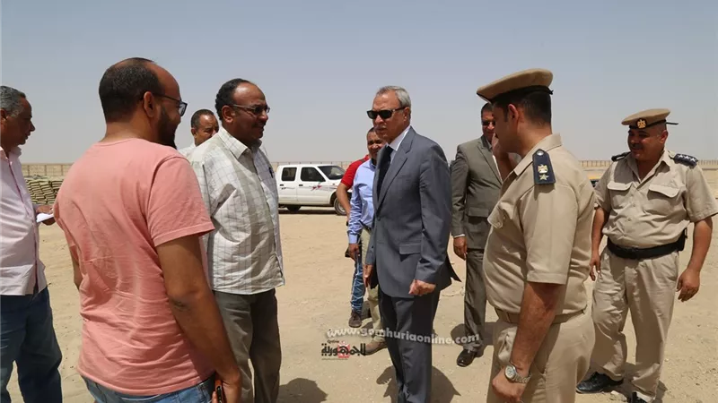 بالصور محافظ قنا يتفقد عدد من المشروعات بمدينة دشنا
