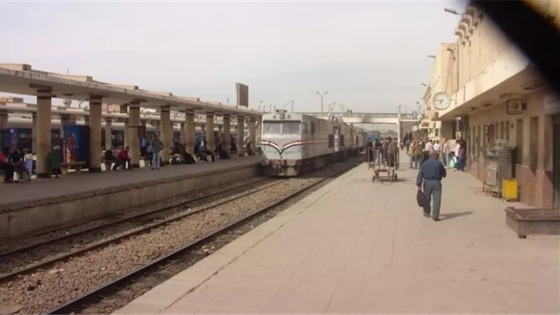 مصرع طفل تحت عجلات القطار بالاسماعيلية