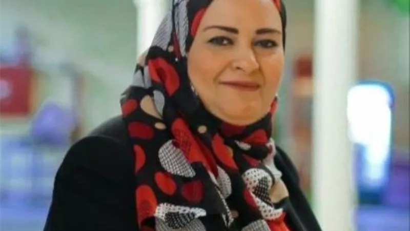 سيدة من الصعيد الجوانى تشكل لجنة مصالحات نسائية للقضاء على الخصومات الثارية