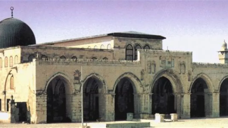 حدث في 13 رمضان.. نزول الإنجيل ودخول عمر بن الخطاب القدس ووفاة الإمام ابن ماجة